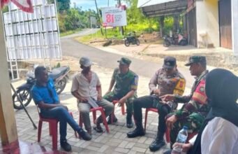 Komsos di Jurong Lhok Drien, Babinsa dan Warga Saling Bertukar Informasi