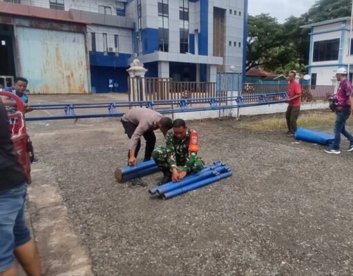 Gotong Royong Bersama Warga, Babinsa Kuta Barat Pererat Kemanunggalan TNI–Rakyat