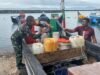 Perkuat Kemanunggalan TNI–Rakyat, Babinsa 07 Keuneukai Pastikan Perahu Layak Pakai