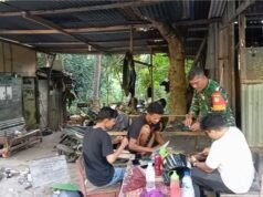 Sosialisasi Langsung ke Warga, Babinsa Cot Abeuk Ajak Pemuda Daftar Jadi Calon Prajurit TNI Angkatan Darat