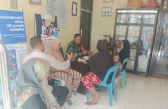 Data Akurat, Bantuan Adil: Babinsa Kuta Barat Pastikan Data Warga Kurang Mampu Tidak Ada yang Tertinggal