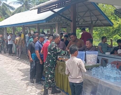 Hadiri Peringatan Maulid Nabi, Babinsa Cot Abeuk Pererat Ukhuwah Bersama Warga