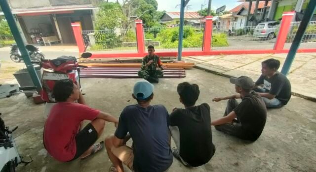 Sosialisasi Langsung ke Warga, Babinsa Kuta Ateuh Buka Peluang Menjadi Prajurit TNI AD