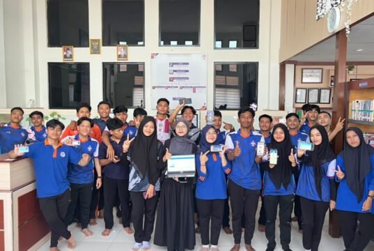 Rilis Berita Mahasiswa penjas UBBG dilatih akses Jurnal Internasional