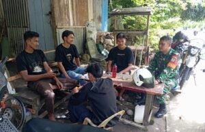 Babinsa Cot Abeuk Jalin Silaturahmi Khusus Bersama Pemuda, Pantau Potensi & Harapan Generasi Muda
