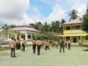 Pererat Kedekatan dengan Generasi Muda, Babinsa Cot Abeuk Ajak Siswa SMP-9 Bermain Voli Bersama