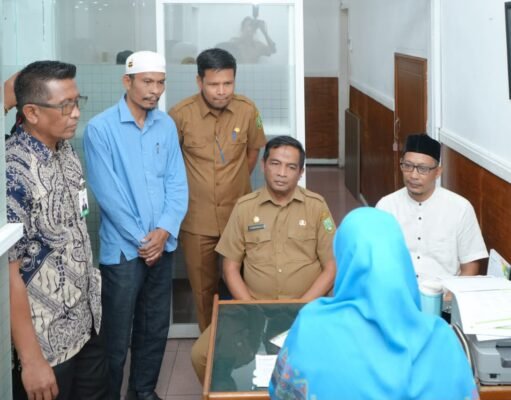 Sekda Kota Sabang Tinjau Penyaluran Zakat dan Infak di Bank Aceh