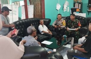 Babinsa Kuta Ateuh Laksanakan Komsos dan Sosialisasi Penerimaan Calon TNI AD