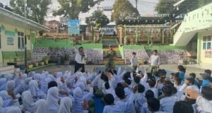 Tanamkan Semangat Berprestasi Sejak Dini, Babinsa Kuta Ateuh Berikan Wawasan Kebangsaan kepada Siswa SDN 6 Sabang