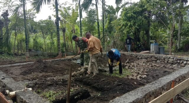Menjadi Sahabat Warga, Babinsa Balohan Selalu Hadir dalam Aktivitas Sehari‑hari