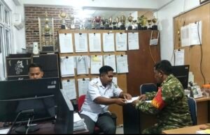 Serap Data Wilayah Gampong, Babinsa Kuta Timu Saling Berbagi Informasi dengan Perangkat Desa