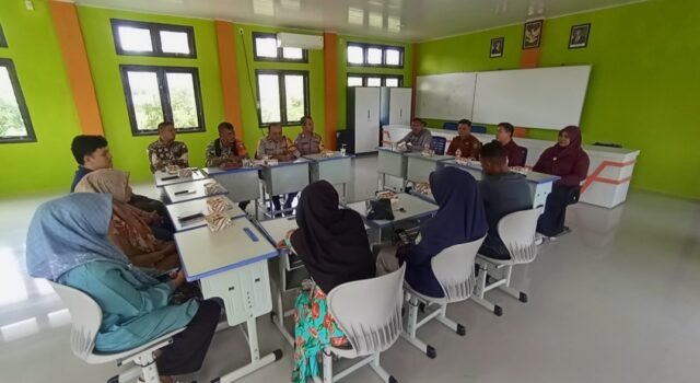 Babinsa Cot Abeuk Hadiri Rapat Koordinasi, Dorong Sinergi Pembangunan Desa